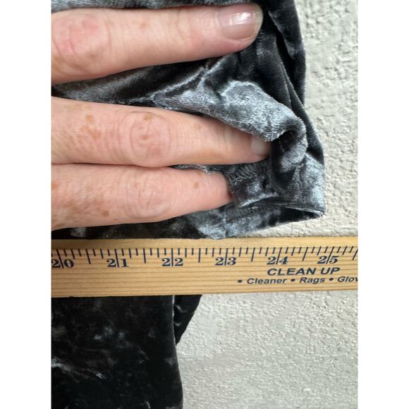 Spring + Mercer Size XL Velvet Legging Tee Hi-Low Tunic Gray Silver Short Sleeve - Picture 4 of 7